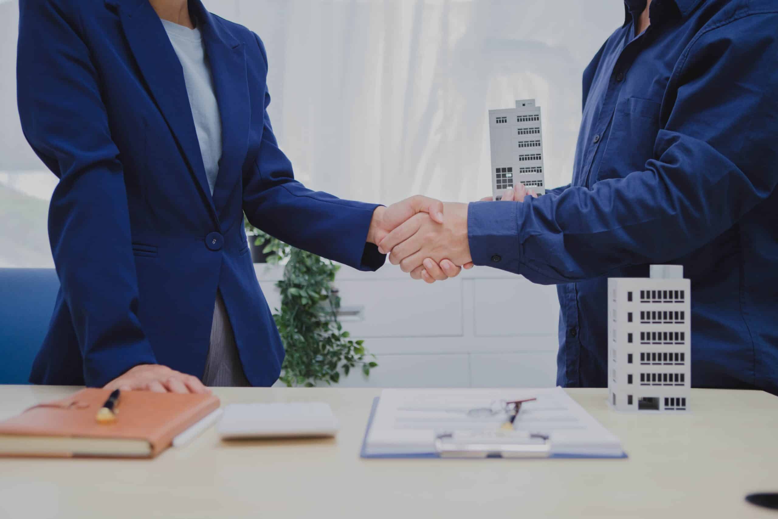 Can an HOA Foreclose in Texas? Selling an Arlington Home Behind on Dues